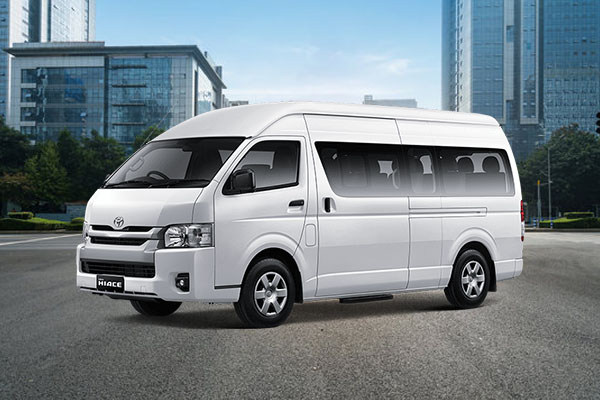 Armada Yura Trans Bali Hiace Commuter